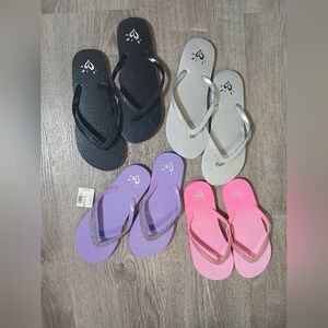 Justice Colorful Flip Flop Set ( GIRL) size 6/7